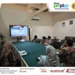Plt Sekretaris , Kepala Bidang Penanaman Modal dan jajaran mengikuti Zoom Meeting kegiatan untuk Diseminasi IPKD MCP pada Pemerintah Daerah Direktorat Koordinasi dan Supervisi Wilayah III